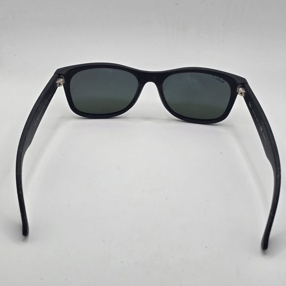Ray-Ban New Wayfarer Black Sunglasses - Picture 5 of 8